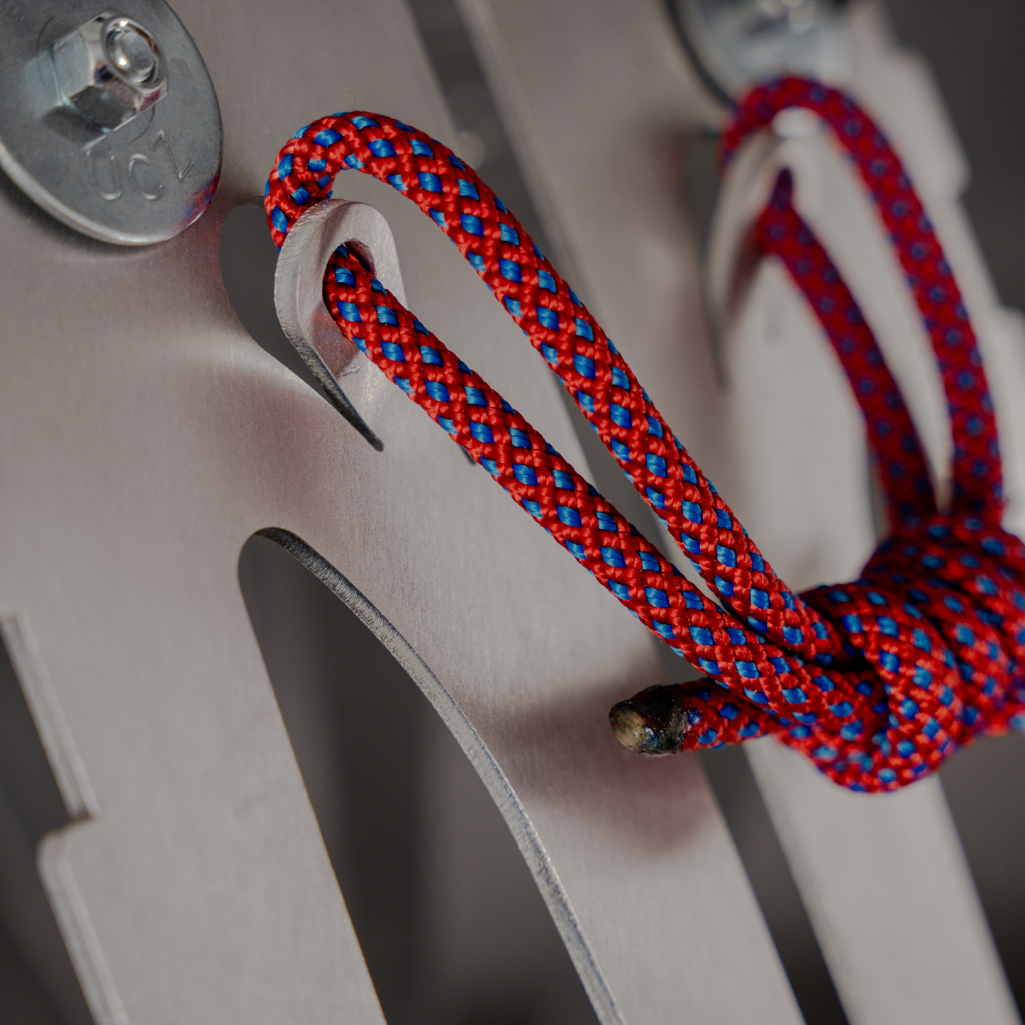 Sego side table rope handle closeup